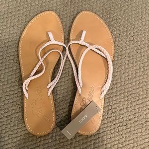 BNWT JCrew woven sandals! Perfect condition! Pale pink straps. True to size